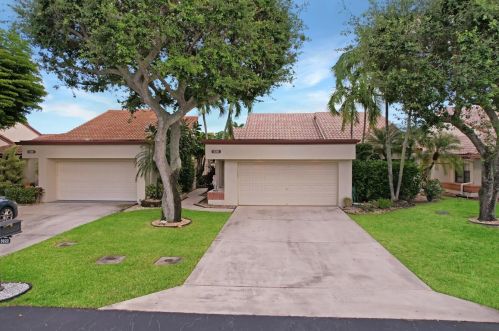 5622 Kiowa Cir, Boynton Beach FL  33437-1901 exterior