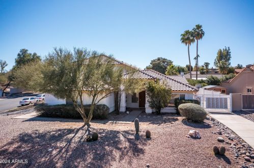 17149 El Pueblo Blvd, Scottsdale AZ  85268-2628 exterior