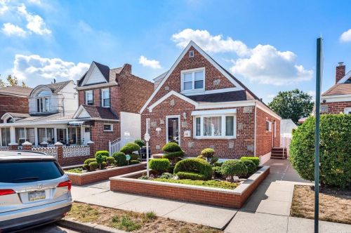 114-10 135th Ave, Jamaica, NY 11420-3117