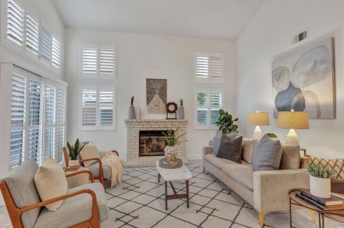 610 Rose Dr, Benicia CA  94510-3756 exterior