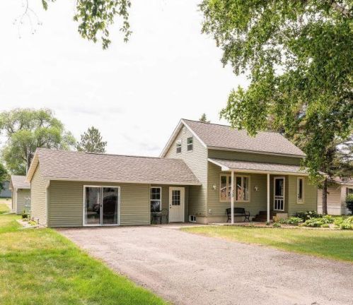 112 Milne Ave, Almora, MN 56551-4304