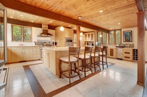 181 Maltby Ln, Wallingford CT  06492-5531 exterior