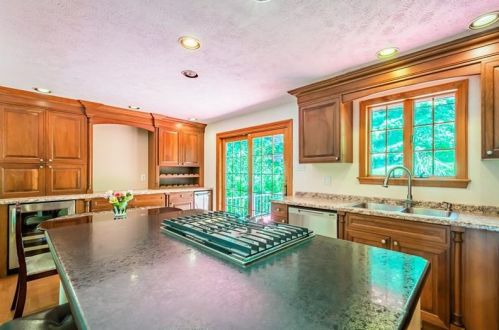 172 Richmore Dr, Verona PA  15147-2510 exterior