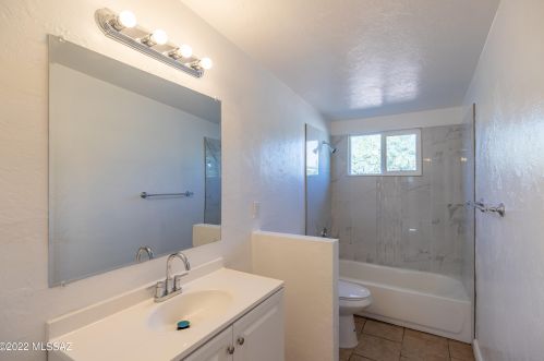 8409 Mary Dr, Tucson AZ  85730-2038 exterior