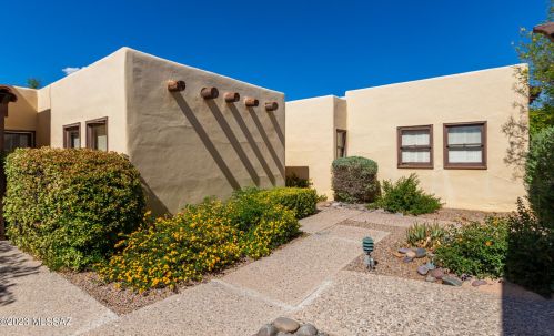 3077 Sparkman Blvd, Tucson, AZ 85716-1608