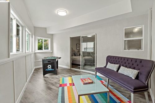 341 Alcatraz Ave, Oakland CA 94608-1260 exterior