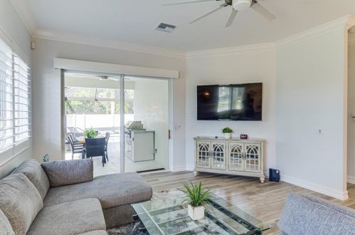 603 104th Ave, Naples FL  34108-3228 exterior