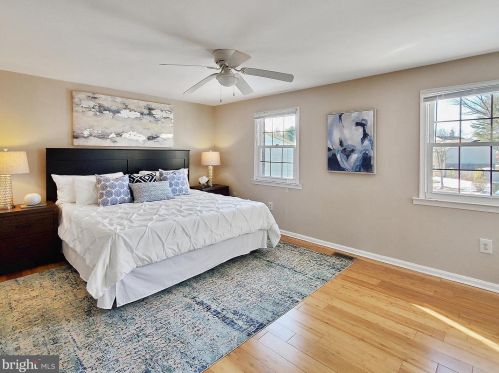 38 Orch Ct, Limerick PA 19468-2910 exterior