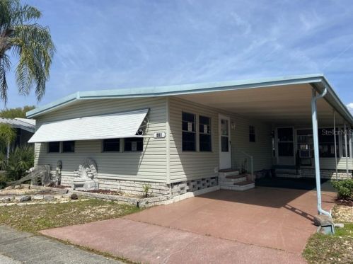 405 Dolphin Dr, Oldsmar, FL 34677-2418