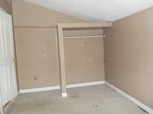 1071 Greenbrier Rd, Fairfax OH  45133-6676 exterior