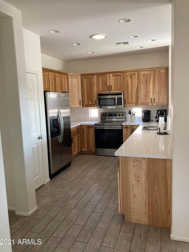 34014 26th Ave, Phoenix AZ  85085-5069 exterior