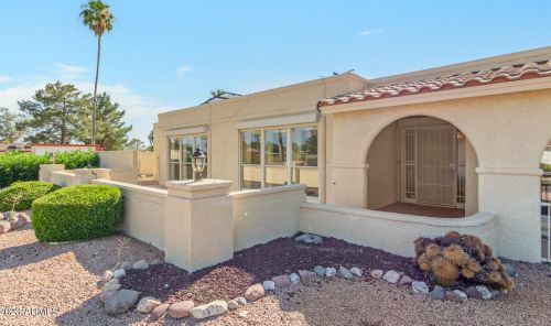 836 72nd St, Mesa, AZ 85208-2719