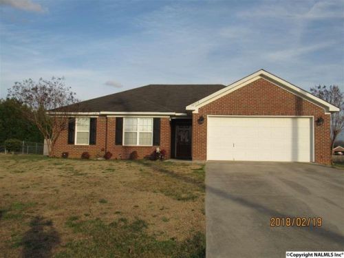 18312 Whitetail Ln, Athens, AL 35613-8634