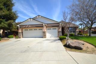 3293 Ryan Ave, Clovis, CA 93611-5593