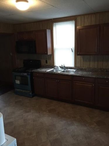 10 Harrison Ave, Latrobe, PA 15650-3112