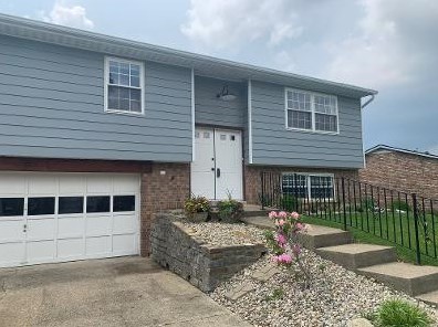 15 Brittany Ln, Newport, KY 41075-1214
