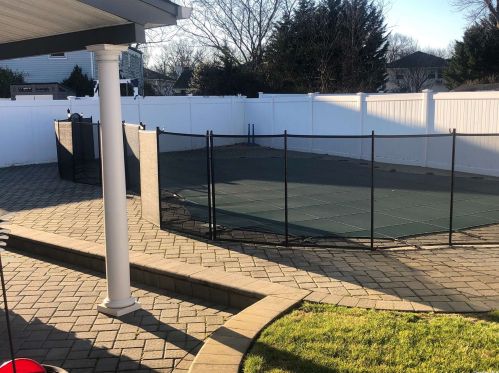 1586 Hitchcock Rd, North Wantagh, NY 11793-3320