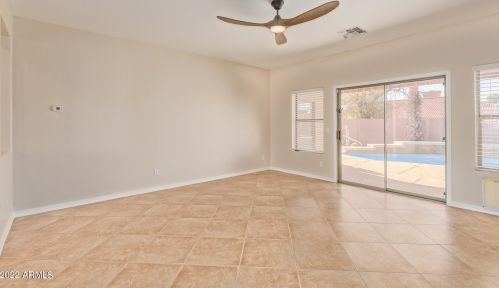 14106 12 St, Phoenix AZ 85086-8832 exterior