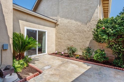 12152 Stonegate Ln, Garden Grove CA  92845-1634 exterior
