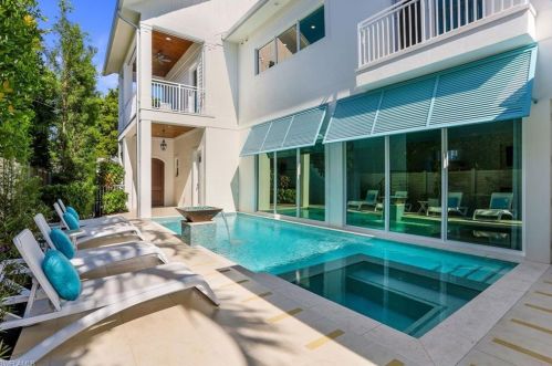242 2nd Ave, Naples, FL 34102-5940
