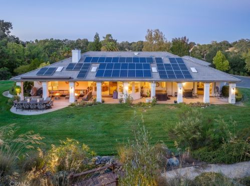 1440 Ridge Rd, Templeton CA  93465-9303 exterior