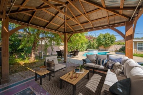 4620 Graywood Ave, Long Beach CA  90808-1022 exterior