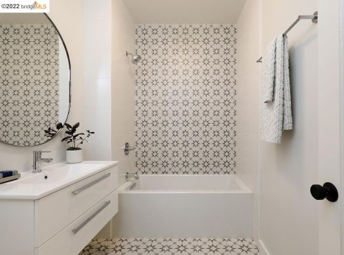 4215 Glen Ave, Oakland CA  94611-4349 exterior