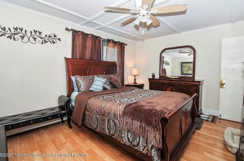 319 Ave, Belmar NJ 07719-2430 exterior