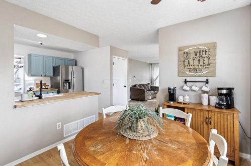 221 Bent Tree Ln, Pataskala OH  43062-8111 exterior