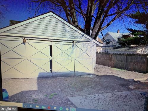 112 White Ave, Boothwyn PA  19061-4342 exterior