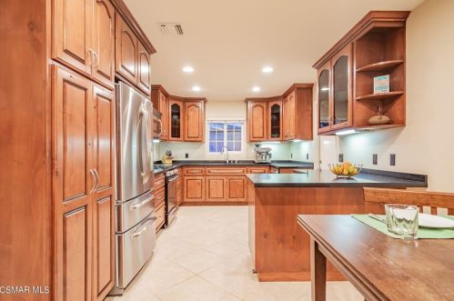 1343 4 St, Simi Valley CA 93065-3110 exterior