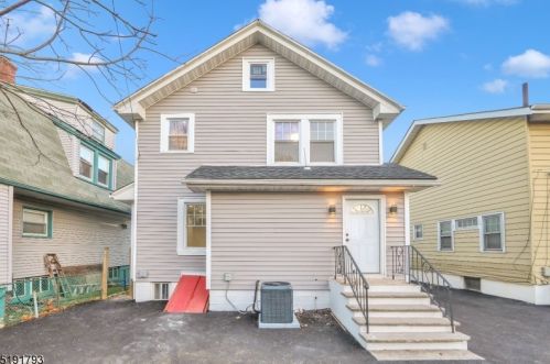 5 Irving St, East Orange NJ  07018-1913 exterior