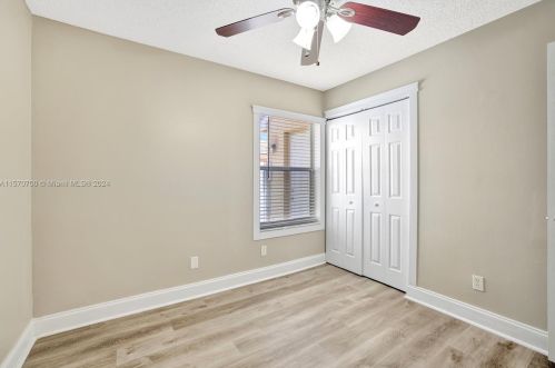 2728 177th Ave, Hollywood FL  33029-5142 exterior