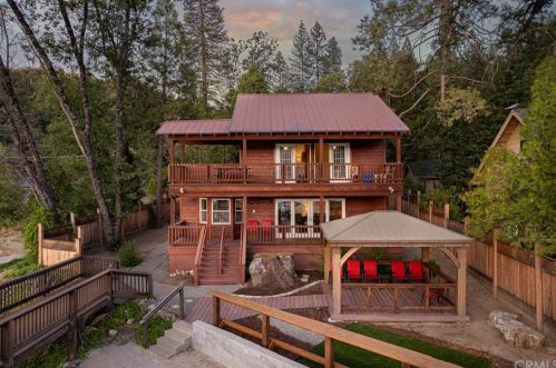 39990 Bass Dr, Bass Lake, CA 93604-9712