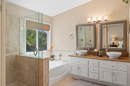 47850 Via Nice, La Quinta CA  92253-2159 exterior