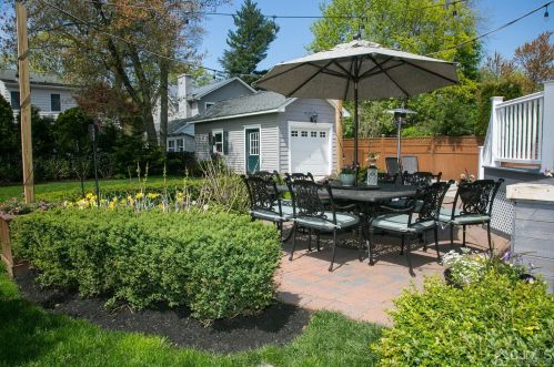 23 Bounty St, Metuchen NJ  08840-2501 exterior