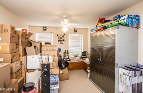 950 Kelsi Ave, San Tan Valley AZ  85140-4141 exterior