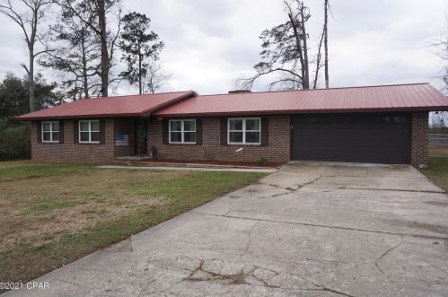 2911 Wildwood Cir, Marianna, FL 32448-3621