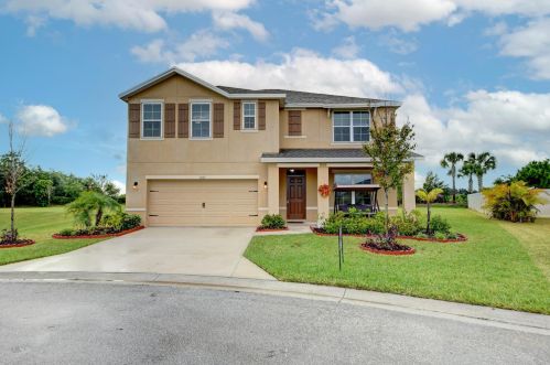 2167 Harwick Cir, Vero Beach, FL 32968