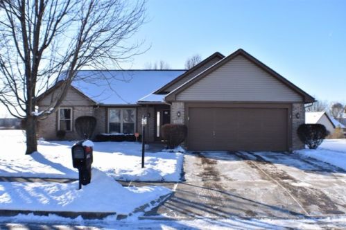 1012 Sunset Dr, Englewood, OH 45322-2253