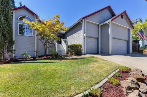 102 Seafarer Ct, Folsom CA  95630-2332 exterior