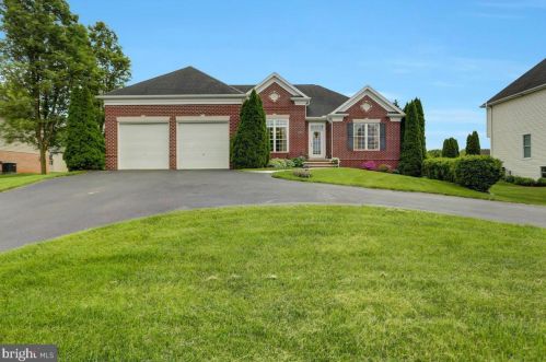 2284 Grove Meadow Ln, Upton, PA 17225-8460