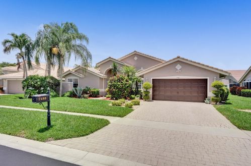 7183 Falls Rd, Boynton Beach, FL 33437-6330
