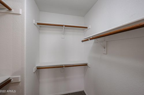 4231 Whispering Wind Dr, Glendale AZ  85310-5178 exterior