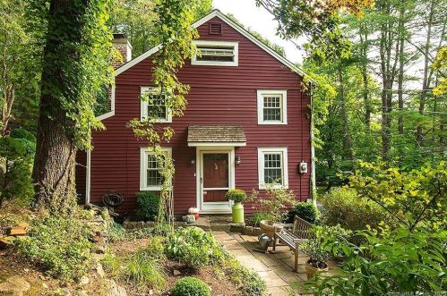 28 Valley Rd, Westport, CT 06880-5128