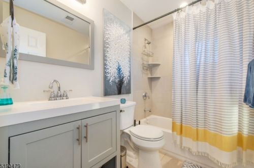 1149 Briarcliff Dr, Rahway NJ  07065-1935 exterior