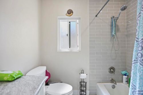 231 Roosevelt Ave, Oxnard CA  93030-0054 exterior