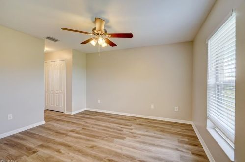 305 25th Ave, Cape Coral FL  33993-7577 exterior