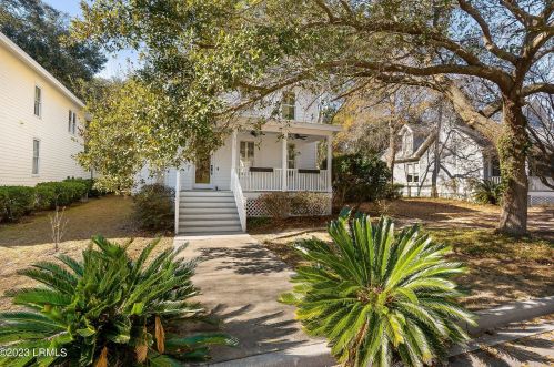 20 Brisbane Dr, Beaufort, SC 29902-5296
