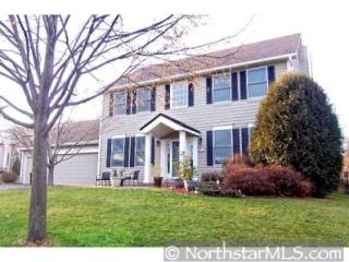 9514 Crescent Ln, Saint Paul, MN 55125-8546